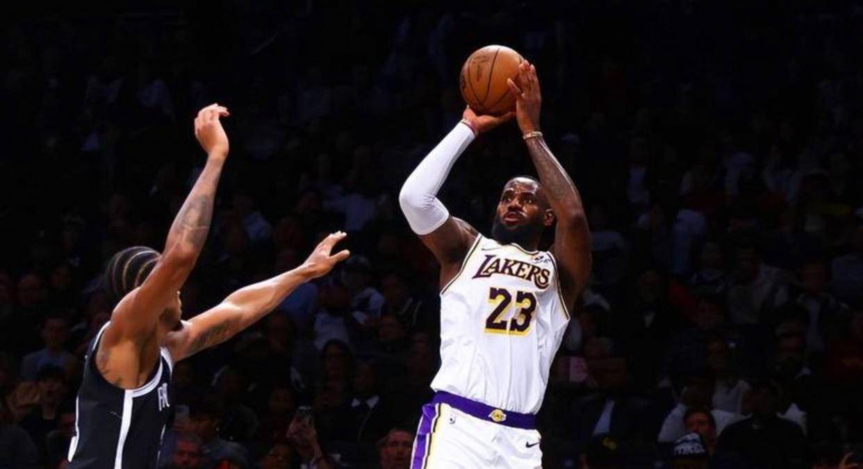 詹姆斯今天贡献了一个历史级别的运球，证明他不仅有身体实力，也有技术含量，NBA关于他的最大谎言彻底被打破