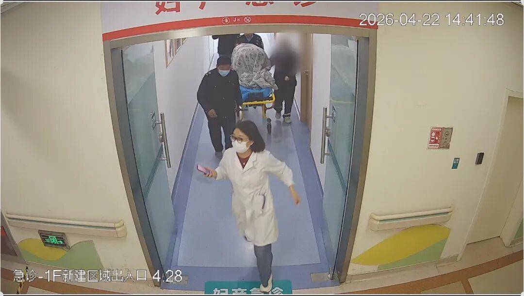 秒级响应！青岛市妇女儿童医院3分钟极速剖宫产，成功营救脐带脱垂危重产妇和新生儿