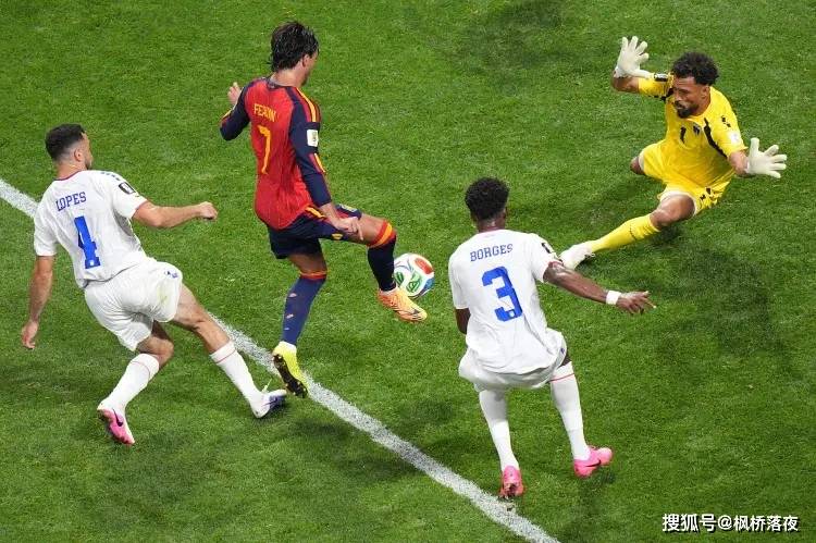 西班牙0-0佛得角：这不是冷门，是足球全球化对旧帝国又一次清算